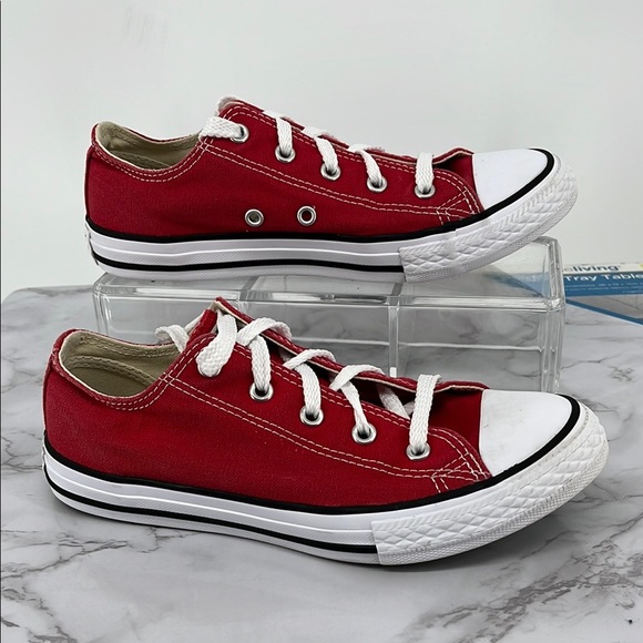 CONVERSE Chuck Taylor All Stars Red White Lows Youth 3 Retro Skater Casual Sk8 - Picture 1 of 10